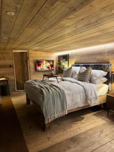 The Goose In The Woods - With Lakeside Sauna