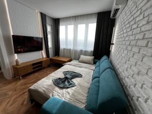 Monaco 100 Sq M 3BDR Apt on Oborishte street with WiFi