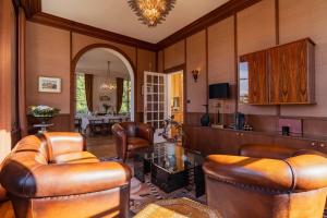 Domaine de lOrmeau - Luxury Estate with Indoor Pool and Spa in Falaise, Normandy - Steps from William the Conquerors Castle