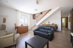 Catalunya Casas Villa Moderna 200m to village and secluded beach