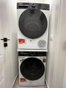 Monaco 100 Sq M 3BDR Apt on Oborishte street with WiFi