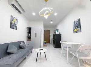 Studio Millennium District 4 with Balcony