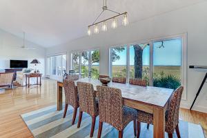 Newly Renovated Villa with Incredible Marsh Views
