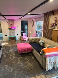 Stables 2bed farm stay private firepit bbq