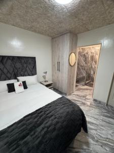 Inkinibe Self Catering