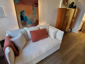 Fully Renovated Cosy Oltrarno Apartment with patio