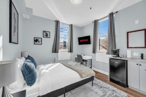 Guestic Hotel at Queen West