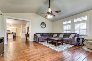 Limpy Creek Access! Family Retreat in Grants Pass