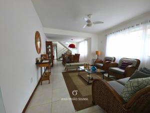 Sobrado com Piscina a 10min da Praia do Peró