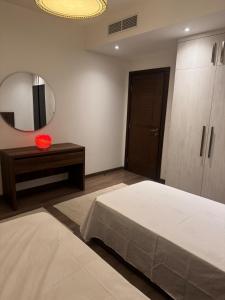 Cozy 2BR Apartment In CFC Aura