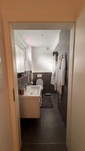BG Living & Hosting - Stylish Luxury Apartments in the City Center - Parking, WiFi & Washing Machine