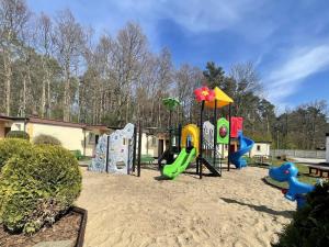 Single-story holiday homes close to the beach