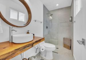 Modern Southwest Retreat with Pool near Old Town