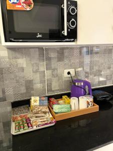 Modern Cozy Apartment in Sunny Village ,Prime Location, aqua park ,Pool Access