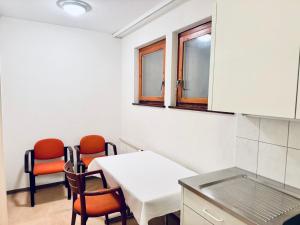 Ski-Ferienwohnung für Gruppen & Familien, Grüenistrasse 21, 7279 Davos Platz