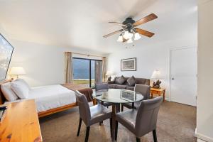 Cozy King Studio wLake View #145 at Donner Lake Village