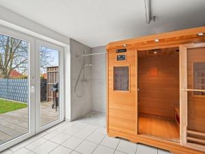 Holiday home in Timmel with swimming pool