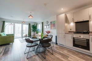 City Central - Free Private Parking, O2, University