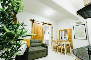 KaribuBnb at Royal Oceancrest Mactan-Near Airport