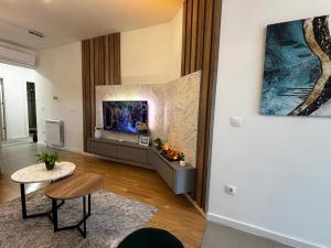 Luxury apartment with a fireplace!
