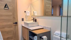 Views for 5 in Col Americana in P8, Alberca, Gym, 701