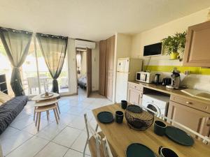 Argelès-sur-Mer - T2 avec Balcon et Parking - FR-1-309-542