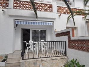 Casa acogedora a 1min de la playa con terraza y parking - HISP-7-10