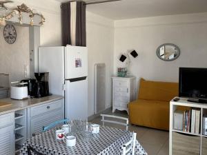 Appartement 4 Pers. en bord de mer avec parking privé et équipements complets - FR-1-529-41