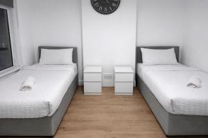 29 minits to airport and 29 mints to Liverpool st central London