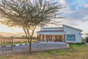 Emylubs Farmhouse near Ol Pejeta Conservancy