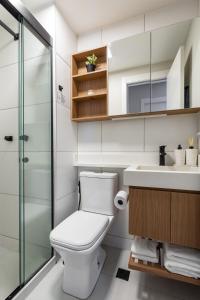 Urban Resort 2BR Pool & Rooftop