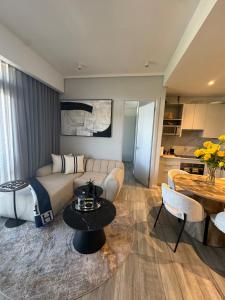 Stylish Dante Trilogy Menlyn Maine Apartment