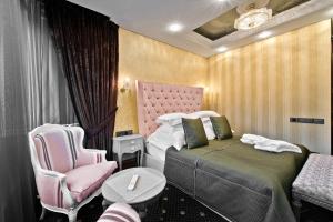 Aqua Center Apartments