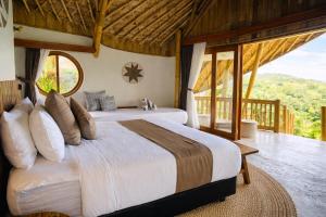 Green Poya - Luxury Eco Bambu Resort in South Lombok