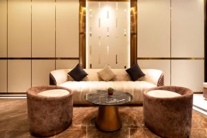 Signature Dilly Hotel - Beside Ben Thanh Market