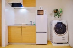 M301 5 minutes walk from Minowa Station on the Hibiya Line! Direct access to Ueno, Akihabara, Tsukiji Market, Ginza! Family room for 5-6 people!