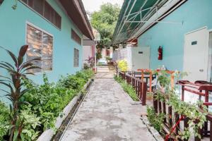 OYO 681 Paradise Hotel