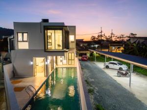BangTao 5 Bedrooms 2026 New Modern Private Pool Villa Great Location Close to Bangtao Beach