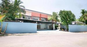 OYO 732 Juthamas Hotel