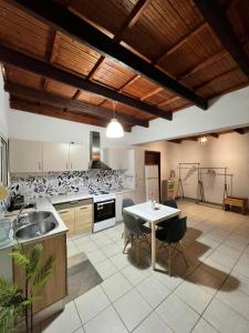 Μ&Μ Μονοκατοικία- studio Σταυρός Ακρωτηρίου