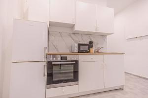 Budget & Comfy 4 private rooms in shared Apt, Close to Westbahnhof