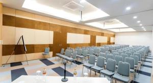 Zoom Dharmahusada Hotel