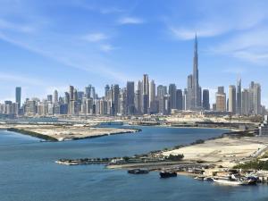 FirstStay Homes - Creek Rise Tower 2 - 1BR with Creek Views, Panoramic Living, Dubai Creek Harbour