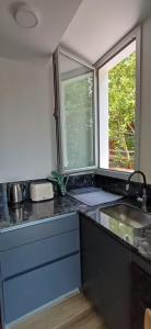 La Marea-Moderno Departamento Estudio