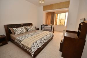 Abdelmoumen Central Spacious Haven