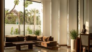 Shintana Saya Residence