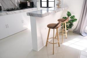 Idesia Dasmarinas NEW 3BR home with wifi & parking