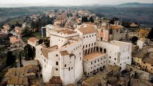 La dolce vita - 10 min da A1 autostrada, terrazza sul tramonto , vista panoramica sulle colline