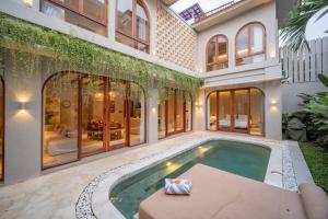 Villa Jams - Mediterranean 3BR Retreat in Canggu, walk to the beach