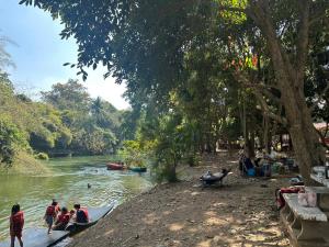 kkcc แก่งกระจานแคมป์ - ริมน้ำ รีสอร์ต